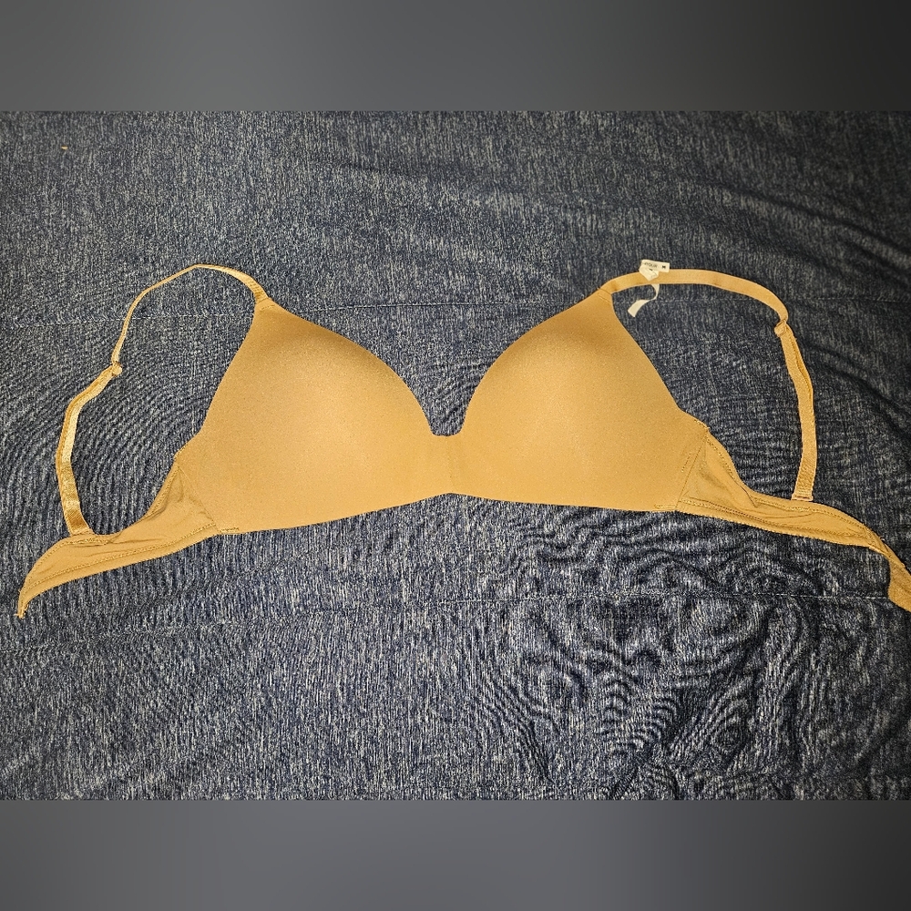 Aeropostale Smooth T-Shirt Bra in Beige Size Medium